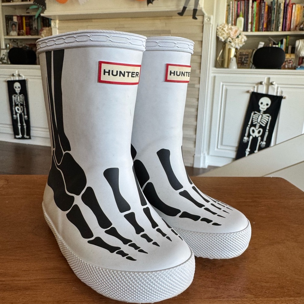 Hunter skeleton boots